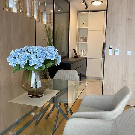 Exclusive Bl Apartment