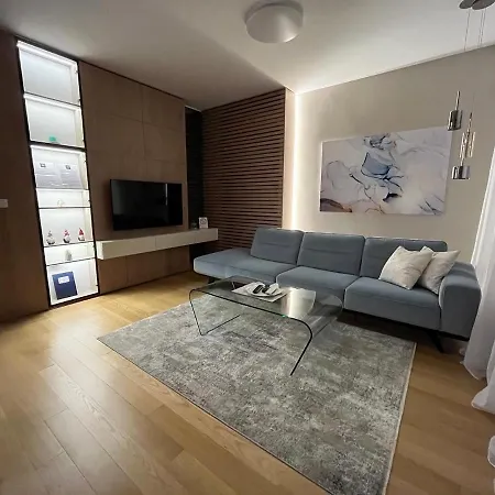 Exclusive Bl バニャ・ルカ